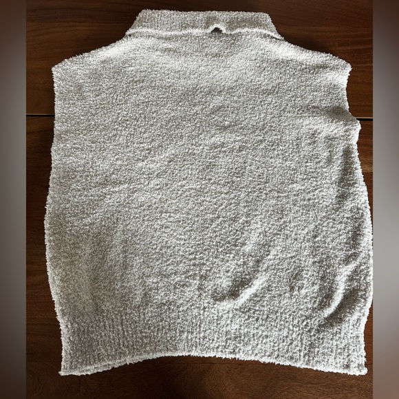 NWT Hello Nite! Fuzzy Sleeveless turtleneck Sweater, Nude Color size Small - Picture 2 of 3